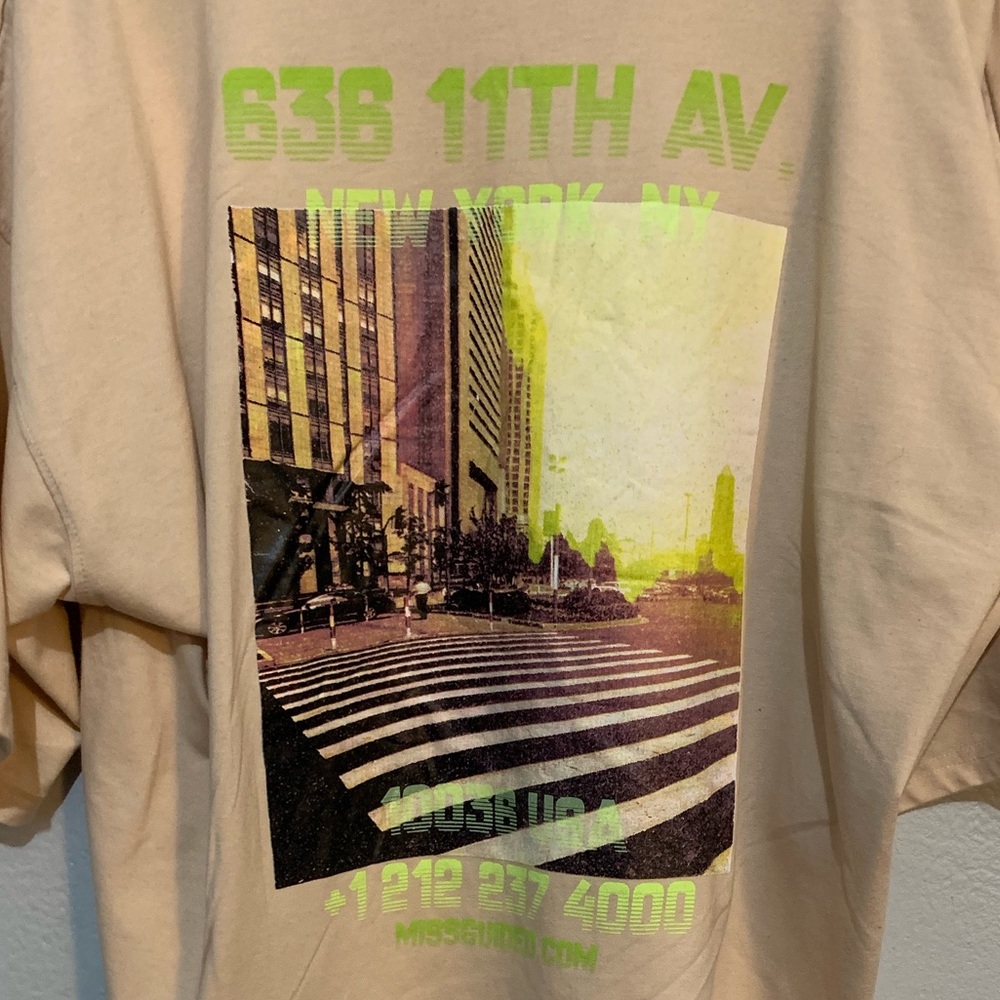 Missguided Over size Missguided t-shirt size 4